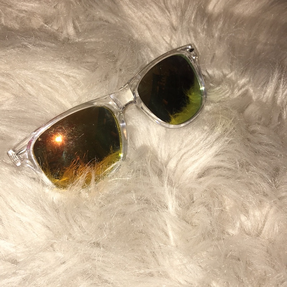 Reflective sunglasses